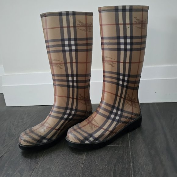 Burberry Rain Boots -Wellingtons BRAND NEW!!! 100% AUTHENTIC. - Picture 8 of 9